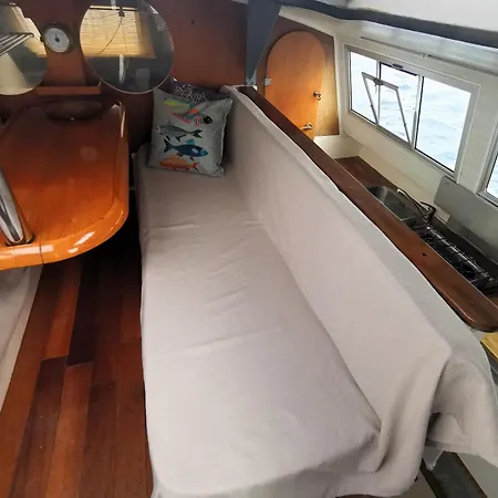 船上ホテル Bateau Catamaran Aventure - Dormez Sur L'eau